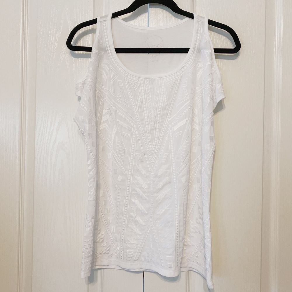Internacional Concepts  White Off shoulders Blouse size S